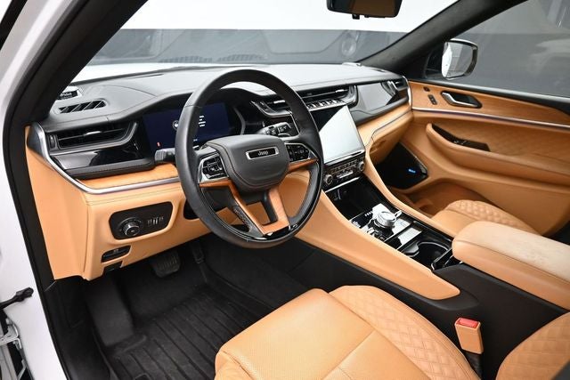 2022 Jeep Grand Cherokee Summit Reserve