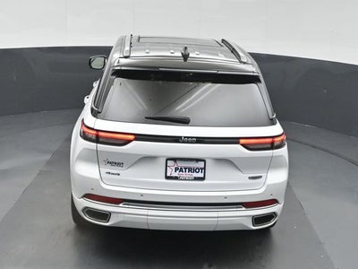 2022 Jeep Grand Cherokee Summit Reserve