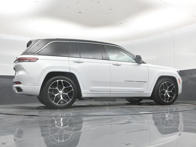 2022 Jeep Grand Cherokee Summit Reserve