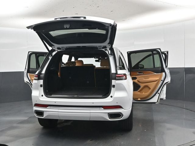 2022 Jeep Grand Cherokee Summit Reserve