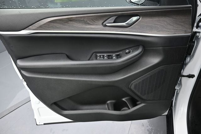 2026 Jeep Grand Cherokee L Altitude
