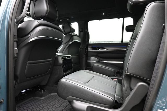 2026 Jeep Grand Wagoneer L Summit Obsidian
