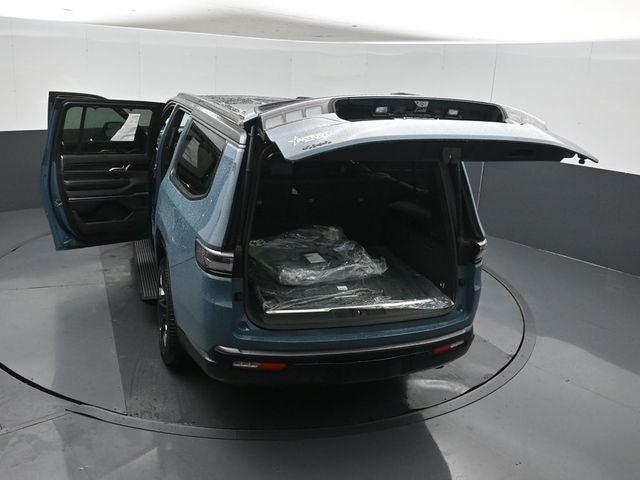 2026 Jeep Grand Wagoneer L Summit Obsidian