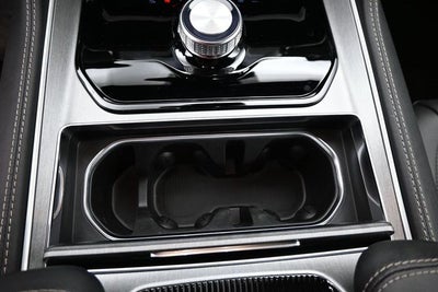 2026 Jeep Grand Wagoneer 4x2