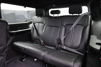 2026 Jeep Grand Wagoneer 4x2