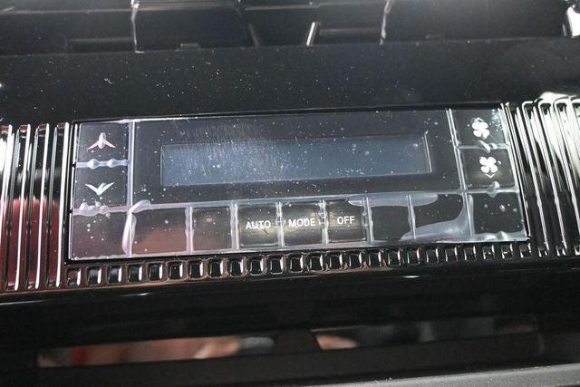 2026 Jeep Grand Wagoneer 4x2