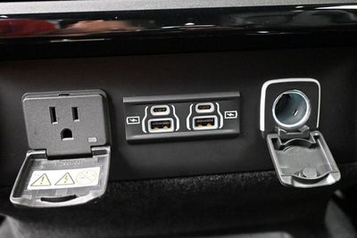 2026 Jeep Grand Wagoneer 4x2