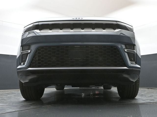 2026 Jeep Grand Wagoneer 4x2