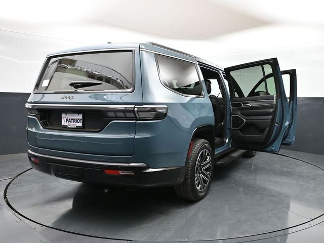 2026 Jeep Grand Wagoneer 4x2