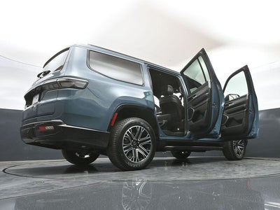 2026 Jeep Grand Wagoneer 4x2