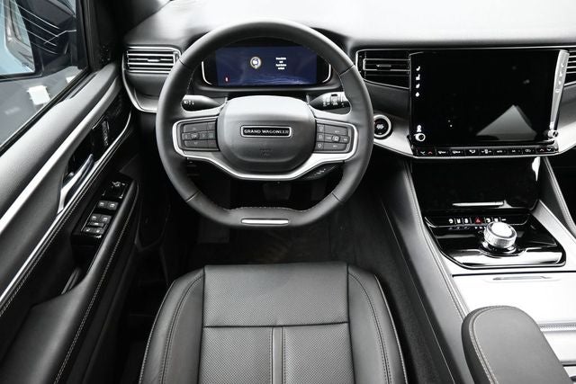 2026 Jeep Grand Wagoneer 4x2