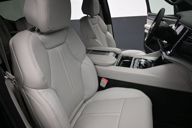 2026 Jeep Grand Wagoneer 4x4