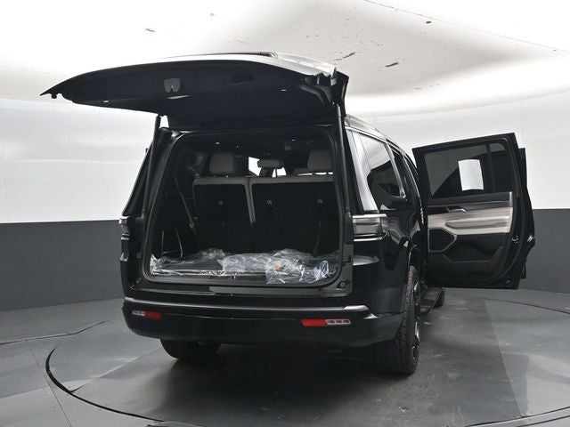 2026 Jeep Grand Wagoneer 4x4