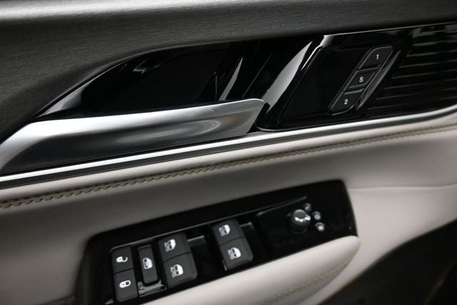 2026 Jeep Grand Wagoneer 4x4