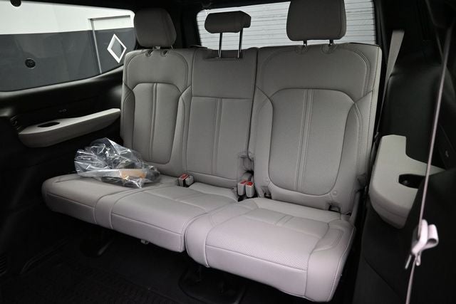 2026 Jeep Grand Wagoneer 4x4