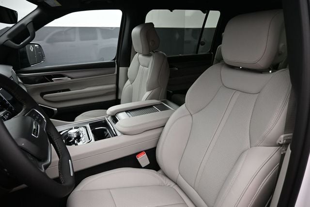 2026 Jeep Grand Wagoneer Limited Reserve