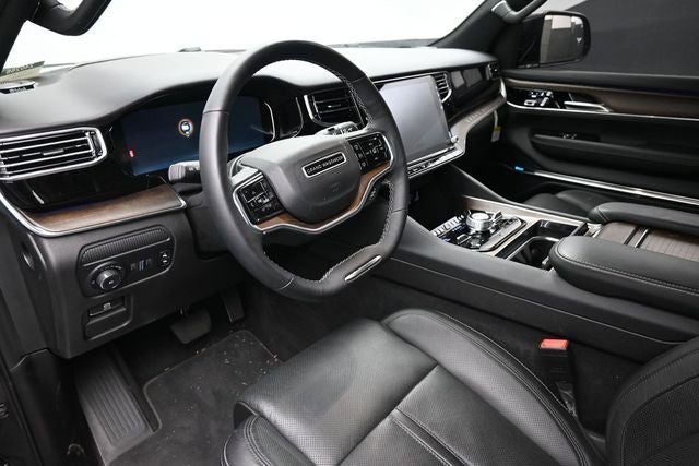 2024 Jeep Grand Wagoneer Base