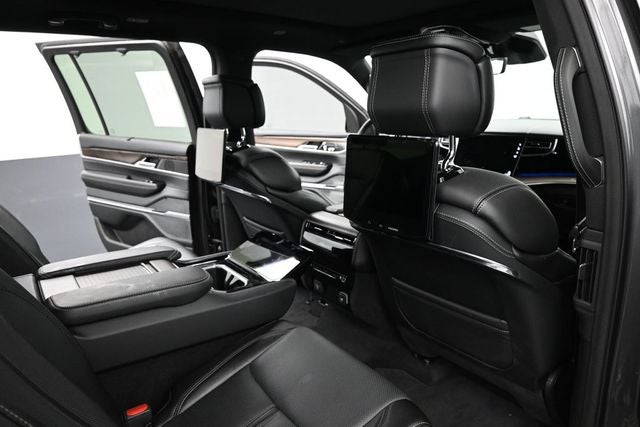 2024 Jeep Grand Wagoneer Base