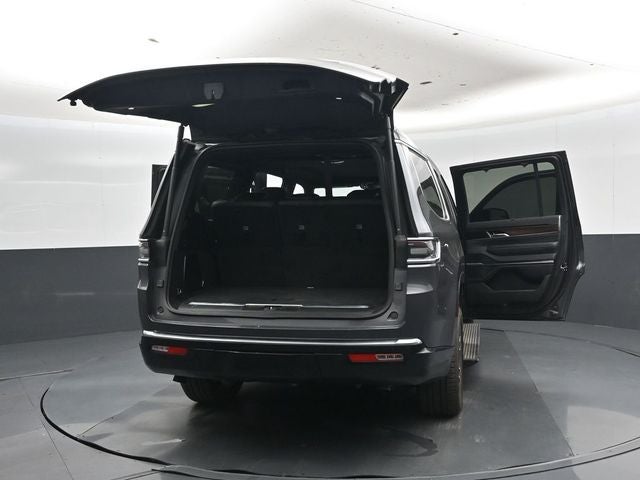 2024 Jeep Grand Wagoneer Base