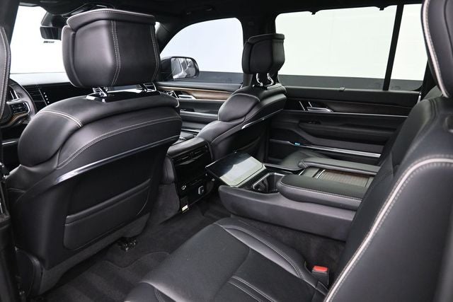 2023 Jeep Grand Wagoneer Series II