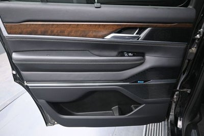 2023 Jeep Grand Wagoneer Series II
