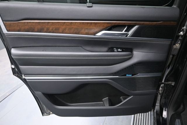 2023 Jeep Grand Wagoneer Series II