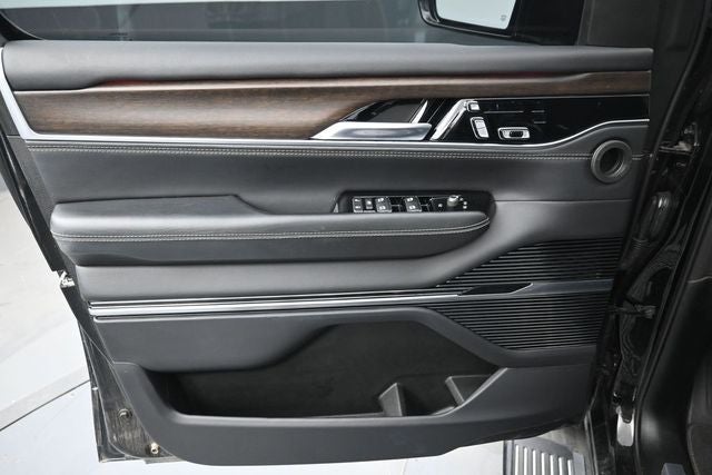 2023 Jeep Grand Wagoneer Series II