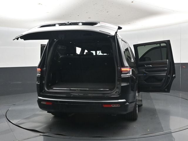 2023 Jeep Grand Wagoneer Series II
