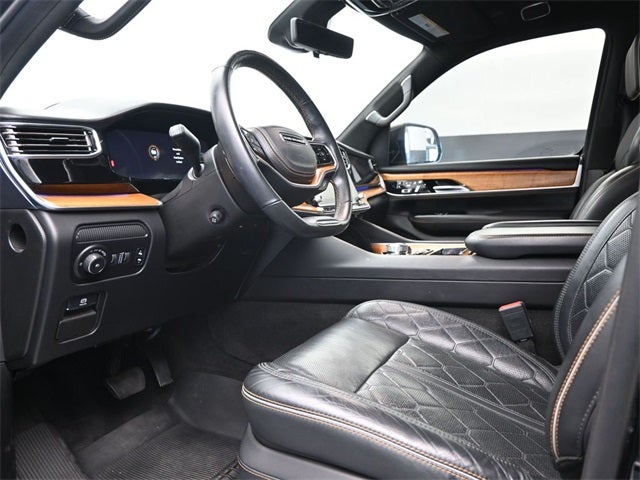 2022 Jeep Grand Wagoneer Series III