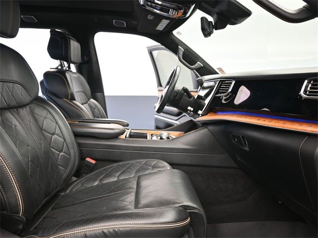 2022 Jeep Grand Wagoneer Series III