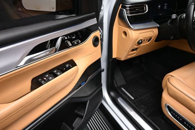 2022 Jeep Grand Wagoneer Series III