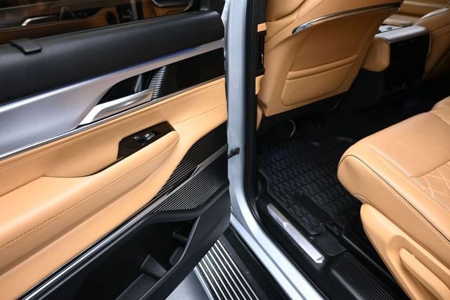 2022 Jeep Grand Wagoneer Series III