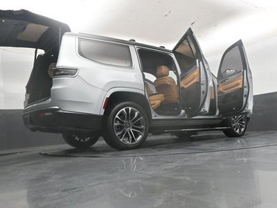 2022 Jeep Grand Wagoneer Series III