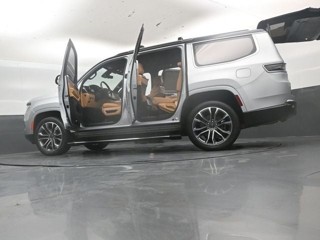 2022 Jeep Grand Wagoneer Series III