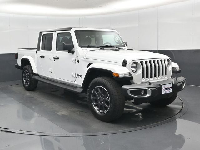 2022 Jeep Gladiator Overland