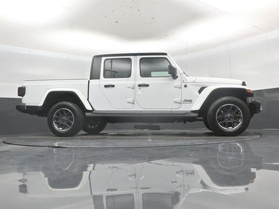 2022 Jeep Gladiator Overland