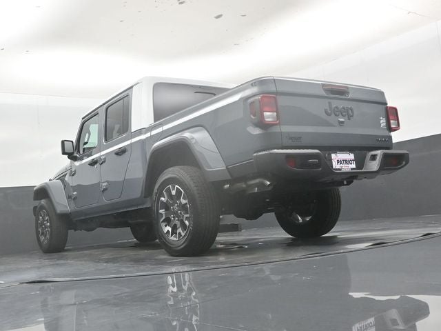 2026 Jeep Gladiator Sahara