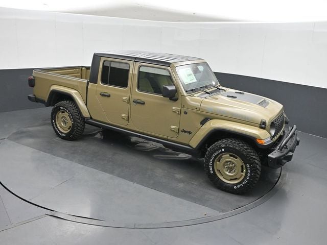 2026 Jeep Gladiator Convoy