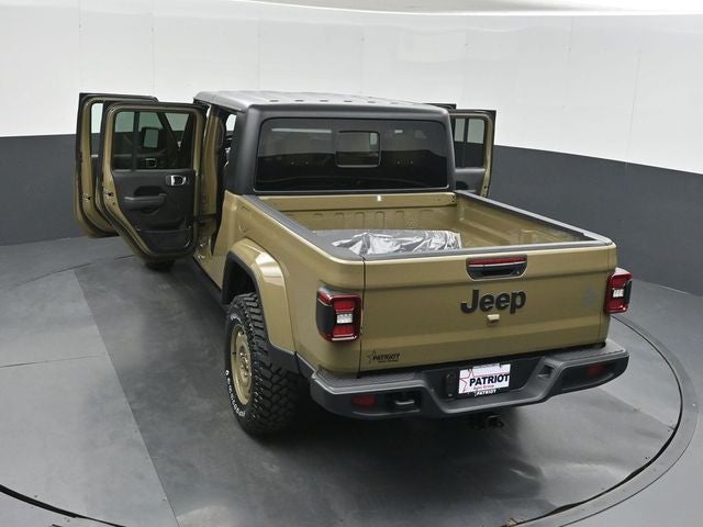 2026 Jeep Gladiator Convoy