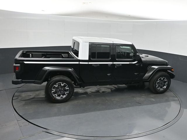 2026 Jeep Gladiator Sahara