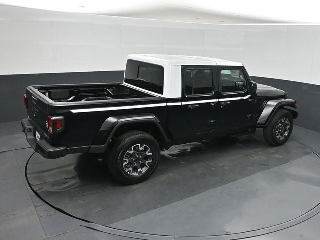 2026 Jeep Gladiator Sahara