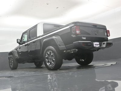 2026 Jeep Gladiator Sahara