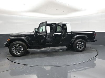 2026 Jeep Gladiator Sahara