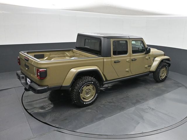 2026 Jeep Gladiator Convoy