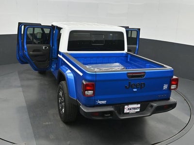 2026 Jeep Gladiator Sahara