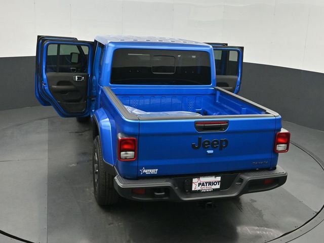 2026 Jeep Gladiator Sahara