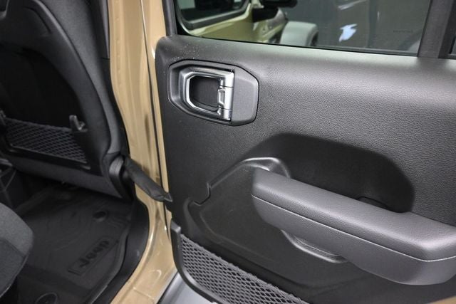 2026 Jeep Gladiator Shadow Ops