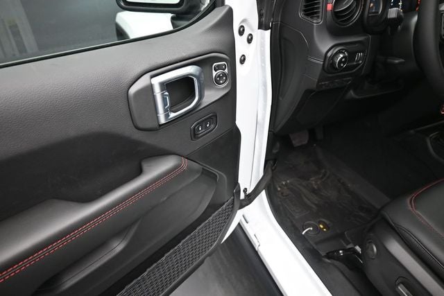 2026 Jeep Gladiator Shadow Ops