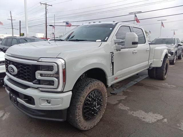 2025 Ford F-350SD Platinum DRW