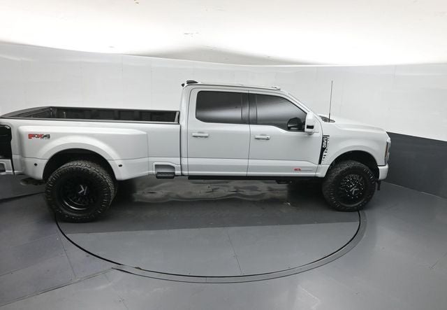 2025 Ford F-350SD Platinum Custom Lifted DRW